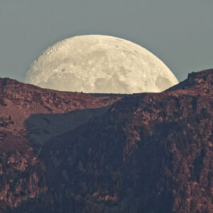 lever de Lune au coucher du Soleil